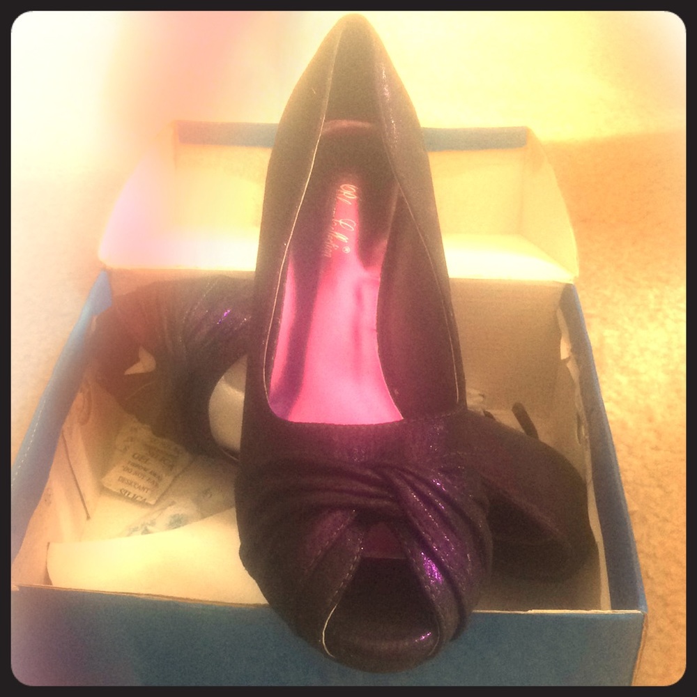 Purple Dress Pumps